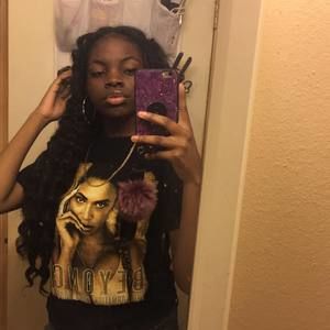 Meet your Posher, Keyana